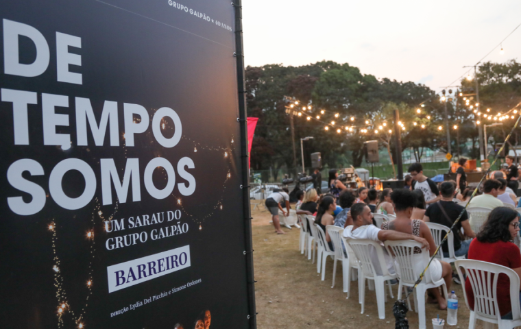 Foto: Veronica Manevy DE TEMPO SOMOS – Um sarau do Grupo Galpão