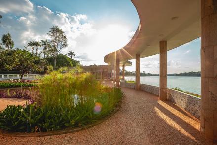 Um dos mais famosos frequentadores da Casa do Baile foi o próprio Juscelino Kubitscheck, prefeito da cidade nos anos 1940 e conhecido por sua afeição à vida boêmia. Foto: Qu4rto Studio/Acervo Belotur